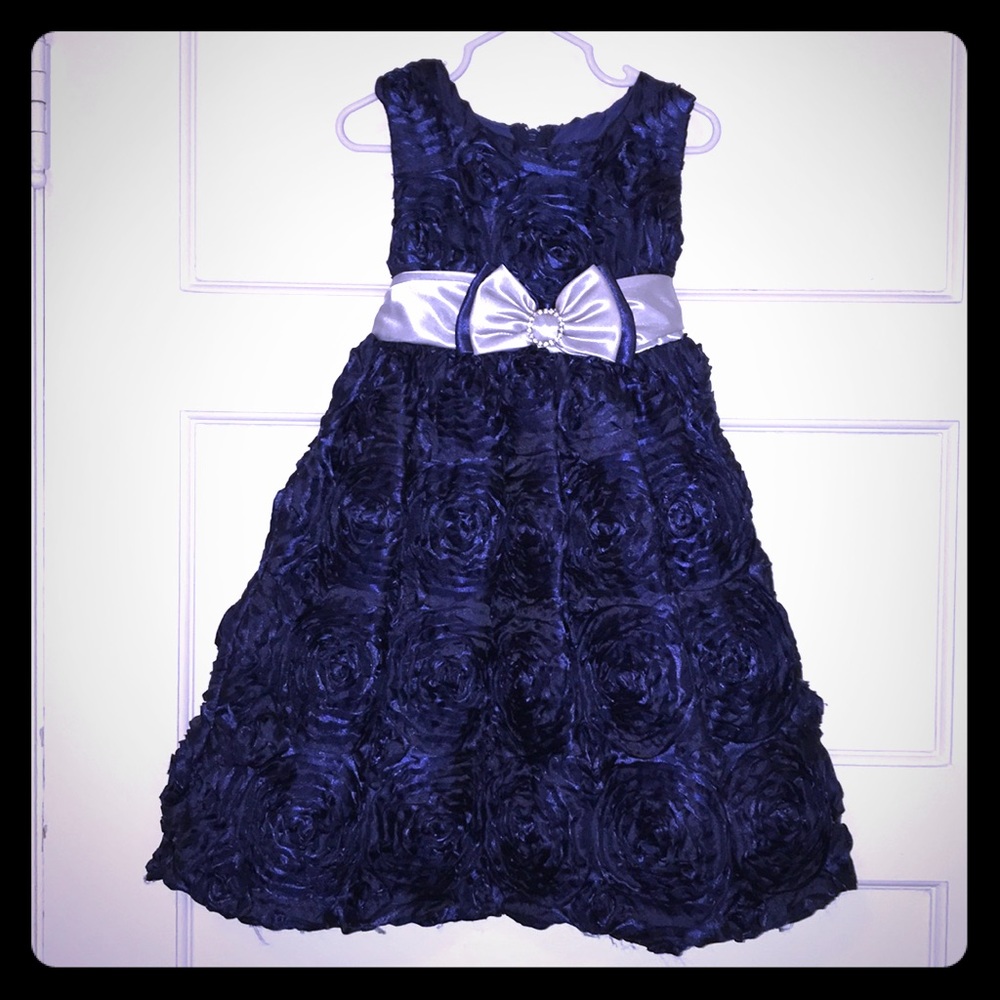 Rare Editions navy blue w/ silver dress, size 4/4T